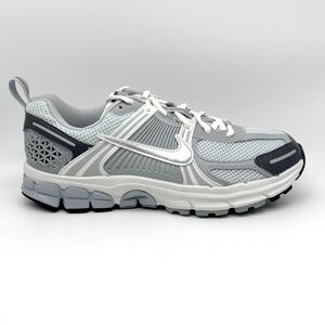 Nike Vomero 5 Platinum Metallic Shoes Sz 7Y / 8.5 W Gray White New HF6998-002